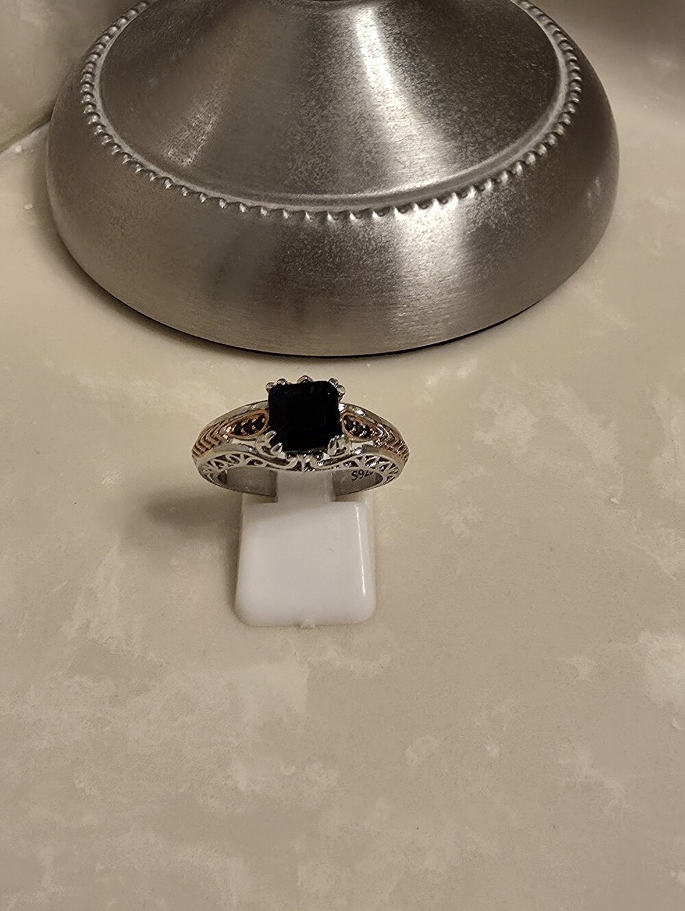 925 Silver and Onyx Filigree Ring Size 8